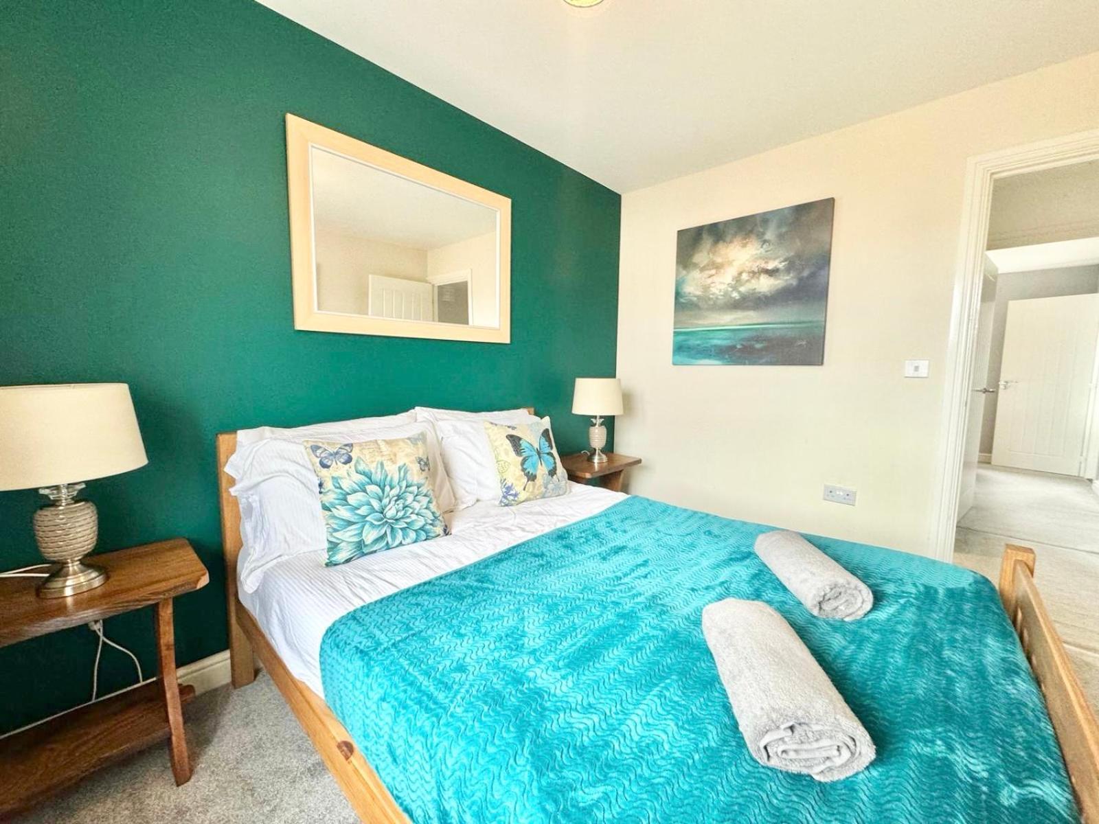 Home Centrally Located In Folkestone, Great Location For Families Or Workers Dış mekan fotoğraf